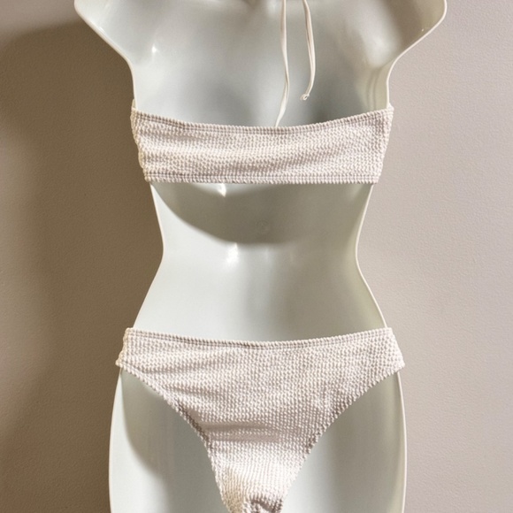 2 pc Cheeky Halter Ring Bikini Set new without tag - Picture 3 of 4